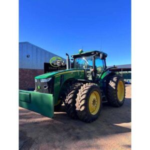2012 John Deere 8260R