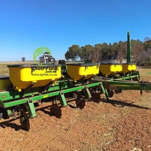 John Deere 1755